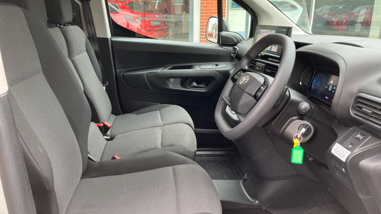 Toyota Proace City L2 Electric Icon Van 50kWh Auto